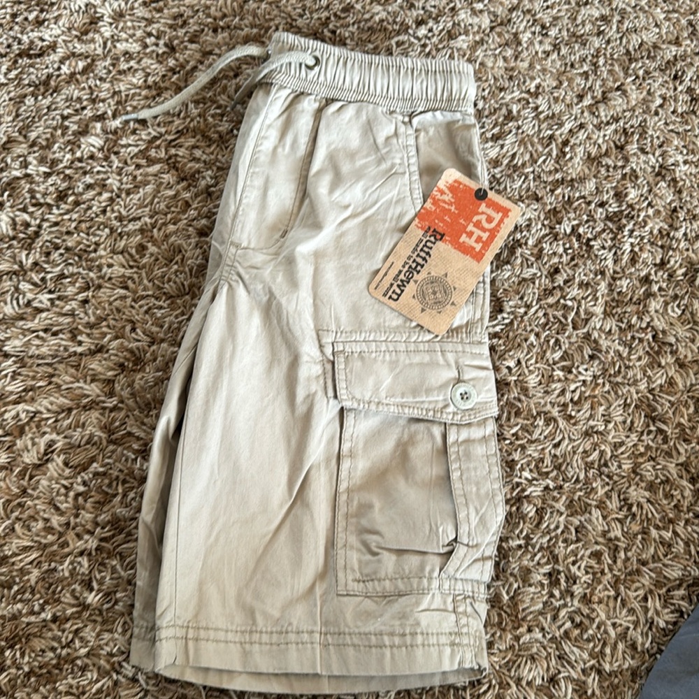NWT boys khaki shorts size 8
